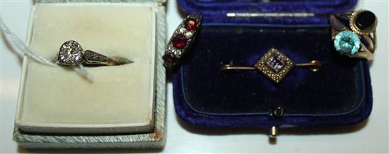 9ct gold blue topaz ring, 18ct solitaire diamond illusion-set ring, amethyst & seed pearl bar brooch & 2 other rings